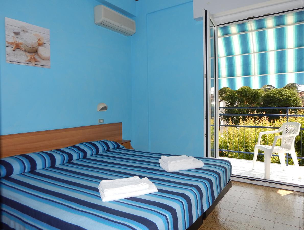 Hotel Vera ริชชิโอเน ภายนอก รูปภาพ