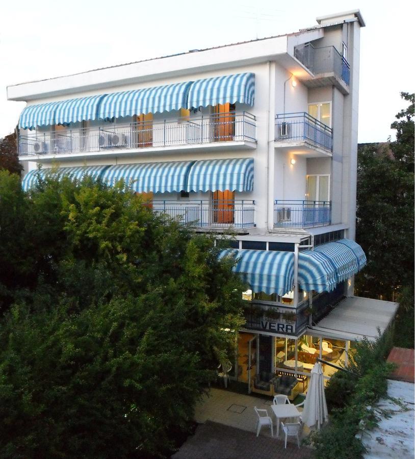 Hotel Vera ริชชิโอเน ภายนอก รูปภาพ